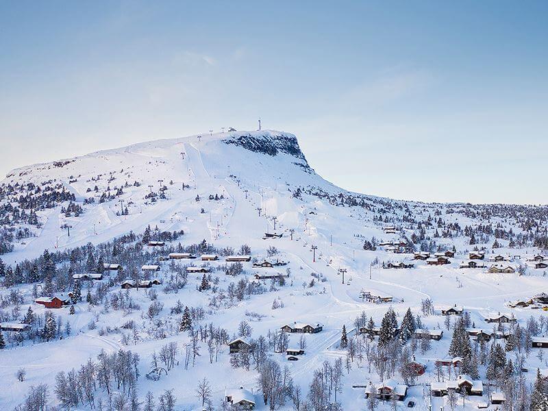 Fjelltopp-snø-Skeikampen